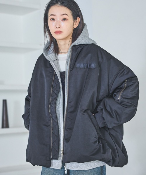 LAKOLE（ラコレ）の「中綿ボンバージャケット / 634974（ブルゾン・レディース・カーキ/ベージュ/ネイビー・FREE）」の21枚目の写真