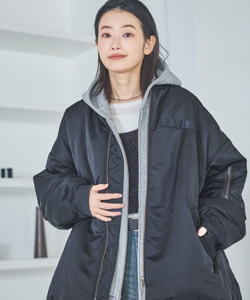 LAKOLE（ラコレ）の「中綿ボンバージャケット / 634974（ブルゾン・レディース・カーキ/ベージュ/ネイビー・FREE）」の22枚目の写真