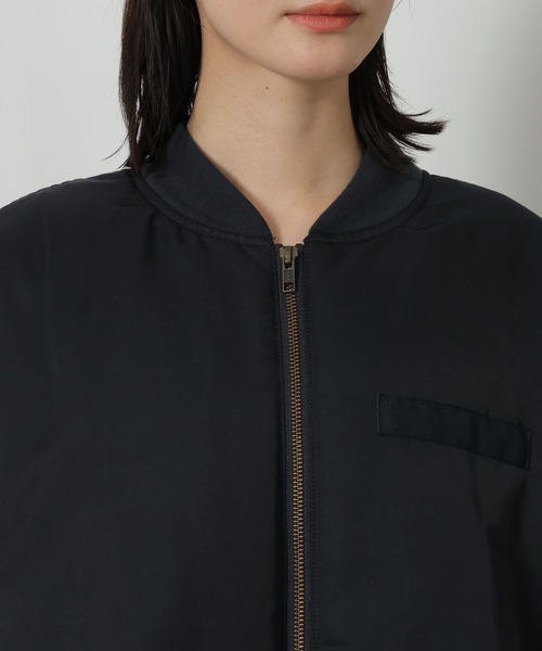 LAKOLE（ラコレ）の「中綿ボンバージャケット / 634974（ブルゾン・レディース・カーキ/ベージュ/ネイビー・FREE）」の5枚目の写真