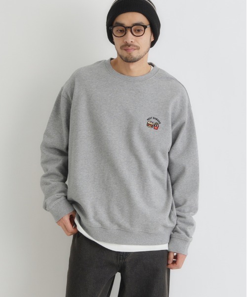 Right-on（ライトオン）の「【Refurbish】ワンポイントロゴ刺繍クルーネックプルオーバー (シンプル / 着回し抜群 / オールシーズン)（スウェット・メンズ・ネイビー/グレー/ブラック・M/L/S/XL）」の3枚目の写真