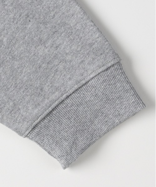 Right-on（ライトオン）の「【Refurbish】ワンポイントロゴ刺繍クルーネックプルオーバー (シンプル / 着回し抜群 / オールシーズン)（スウェット・メンズ・ネイビー/グレー/ブラック・M/L/S/XL）」の8枚目の写真