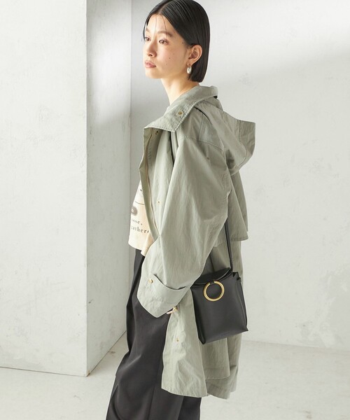 SHIPS(シップス)の「〈手洗い可 / 撥水加工 / UVカット〉 スタンドカラー フード コート(その他アウター・レディース・ライトグリーン/ネイビー・ONE SIZE)」の5枚目の写真