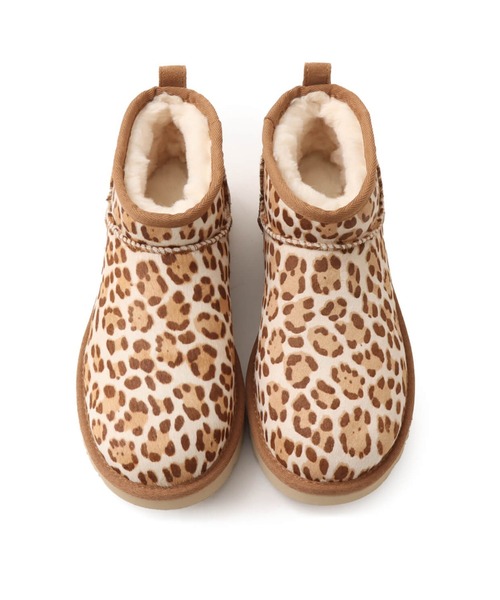 UGG（アグ）の「UGG W CLASSIC ULTRA MINI PLAINS / アグ クラシック ウルトラ ミニ プレインズ【SP】（ブーツ・レディース・レオパード・23.0cm/25.0cm/24.0cm）」の2枚目の写真