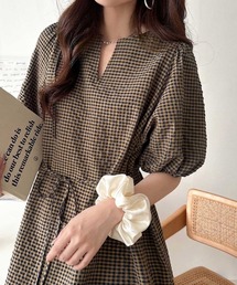 classicalelf（クラシカルエルフ）の「楽に着られて、デコルテも綺麗見せ。サッカー素材パフスリーブワンピース (ロング丈)（ワンピース）」