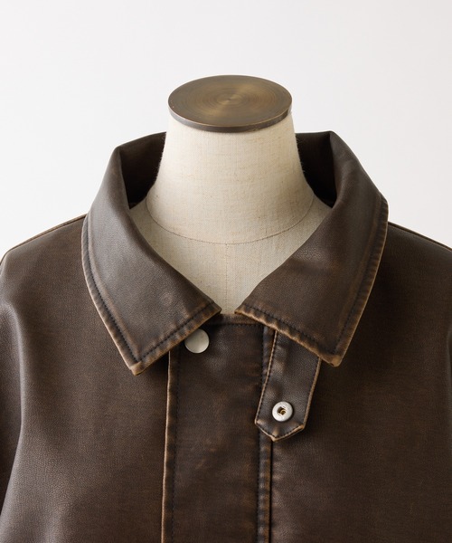 one after another NICE CLAUP(ワンアフターアナザーナイスクラップ)の「オーバーサイズフェイクレザージャケット(ブルゾン・レディース・アイボリー/ブラウン/ピンク・FREE)」の6枚目の写真