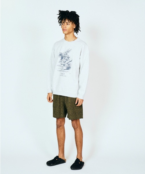 THRIFTY LOOK(スリフティールック)の「THRIFTY LOOK スリフティルック/ "WHITE RABBIT"CREW アリスインワンダーランド(スウェット・メンズ・グリーン/アッシュグレー/ブラック・LARGE/X-LARGE/MEDIUM)」の4枚目の写真