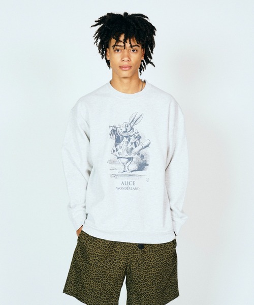 THRIFTY LOOK(スリフティールック)の「THRIFTY LOOK スリフティルック/ "WHITE RABBIT"CREW アリスインワンダーランド(スウェット・メンズ・グリーン/アッシュグレー/ブラック・LARGE/X-LARGE/MEDIUM)」の6枚目の写真