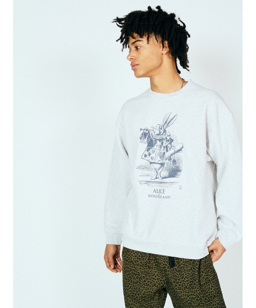THRIFTY LOOK(スリフティールック)の「THRIFTY LOOK スリフティルック/ "WHITE RABBIT"CREW アリスインワンダーランド(スウェット・メンズ・グリーン/アッシュグレー/ブラック・LARGE/X-LARGE/MEDIUM)」の7枚目の写真