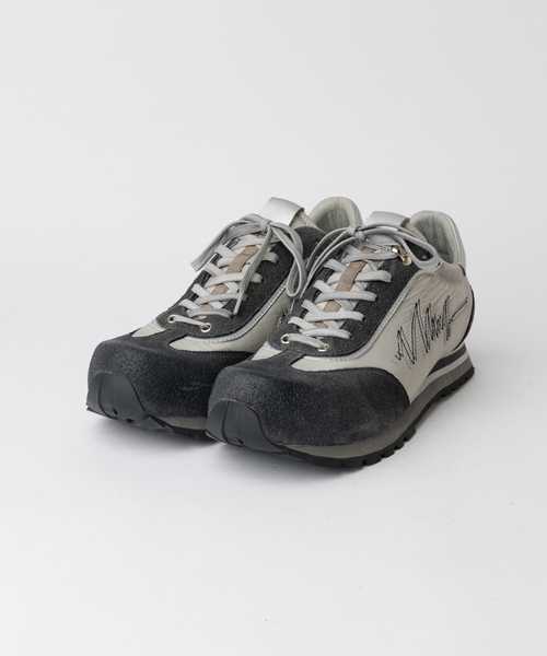 alfredoBANNISTER(アルフレッドバニスター)の「【26S/S】ヴィンテージ コンビネーション スニーカー(スニーカー・メンズ・オレンジ/ブルー/グレー・43/42/41/39/40/44/45)」の1枚目の写真