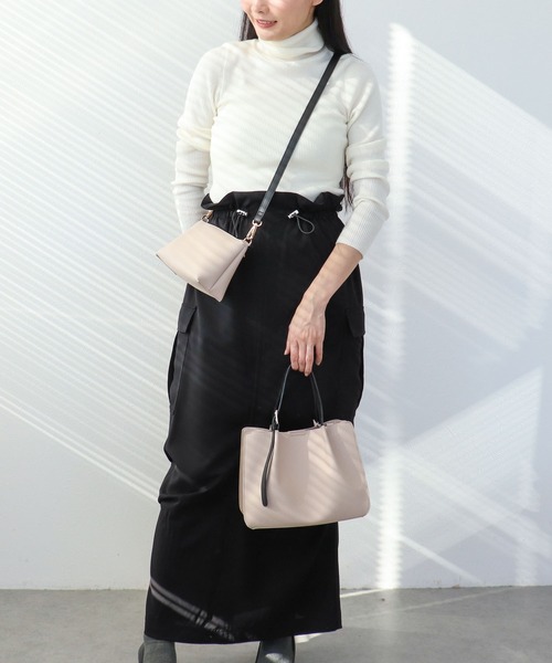 Three Four Time（ｽﾘｰﾌｫｰﾀｲﾑ）の「フェイクレザーショルダーバッグ付きスクエアトート（ショルダーバッグ・レディース・ブラック/アイボリー・FREE）」の14枚目の写真