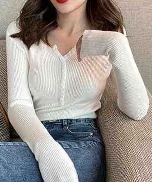 SallyLunn(サリーラン)の「ボタンアクセントキーネックニット(ニット/セーター・レディース・ピンク/グレー/ブラック/ホワイト・MEDIUM/LARGE)」の7枚目の写真