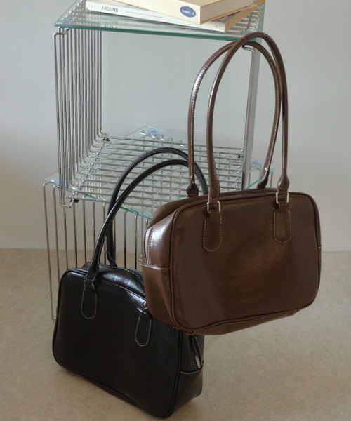 Birthday room(バースデイルーム)の「スクエアボストンBAG/Square Boston Bag(ボストンバッグ・レディース・ブラック/ブラウン・FREE)」の6枚目の写真
