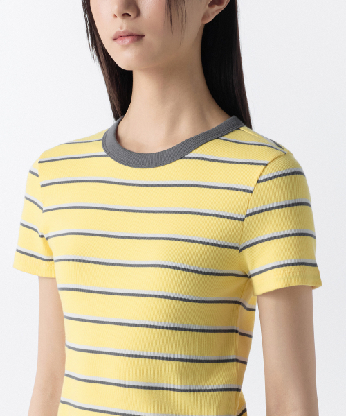 MUSINSA STANDARD WOMAN（ムシンサスタンダードウーマン）の「ウィメンズリブドマルチストライプスリムTシャツ[イエロー]（Tシャツ/カットソー・レディース・その他・LARGE/MEDIUM/SMALL/X-SMALL）」の6枚目の写真