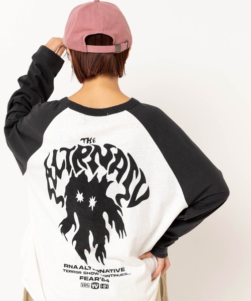 RNA(アールエヌエー)の「M2638 FLAME GHOSTラグランロンT(Tシャツ/カットソー・レディース・ホワイト×ブラック/イエロー/オレンジ・MEDIUM)」の2枚目の写真