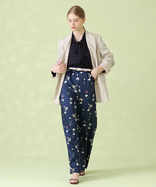 ANAYI(アナイ)の「【セットアップ対応商品】ストレッチダブルサテンボウタック ブラウス(シャツ/ブラウス・レディース・サックスブルー/ホワイト/ネイビー・38/36)」の12枚目の写真