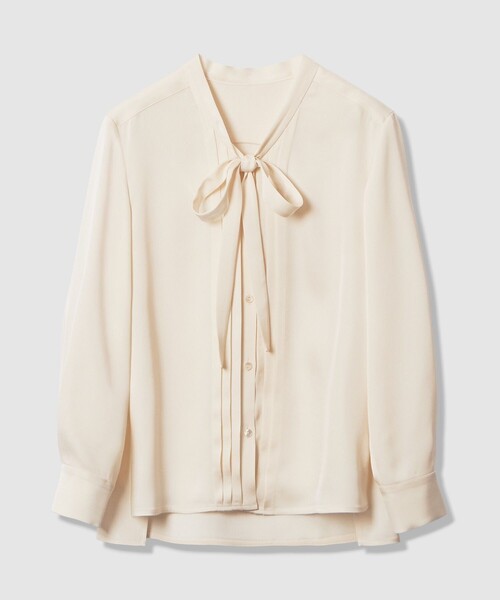 ANAYI(アナイ)の「【セットアップ対応商品】ストレッチダブルサテンボウタック ブラウス(シャツ/ブラウス・レディース・サックスブルー/ホワイト/ネイビー・38/36)」の14枚目の写真