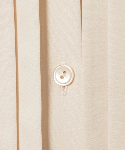 ANAYI(アナイ)の「【セットアップ対応商品】ストレッチダブルサテンボウタック ブラウス(シャツ/ブラウス・レディース・サックスブルー/ホワイト/ネイビー・38/36)」の16枚目の写真