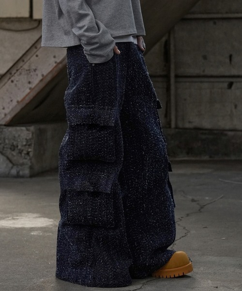 LANDNESS（ランドネス）の「【LANDNESS/ランドネス】NEP DENIM CARGO PANTS/ネップデニムカーゴパンツ（デニムパンツ・メンズ・ブラック/インディゴブルー・S/M/L）」の2枚目の写真