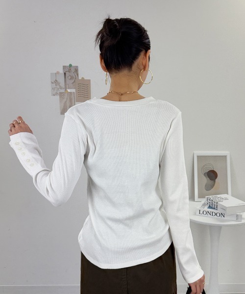 RCD（アールシーディー）の「袖口ボタンリブロングTシャツ（Tシャツ/カットソー・レディース・オフホワイト/ブラック・4L/3L/LL/L/M）」の5枚目の写真