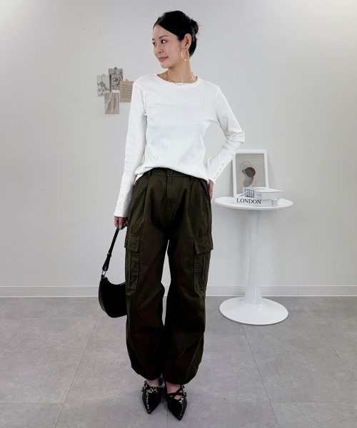 RCD（アールシーディー）の「袖口ボタンリブロングTシャツ（Tシャツ/カットソー・レディース・オフホワイト/ブラック・4L/3L/LL/L/M）」の9枚目の写真