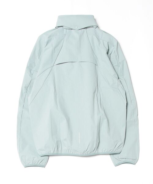 adidas（アディダス）の「シティ テック ルーズフィット スイリク パッカブル ジャケット / アディダス adidas（ナイロンジャケット・メンズ・グリーン・XX-LARGE/3XL/LARGE/MEDIUM/SMALL/X-LARGE）」の6枚目の写真