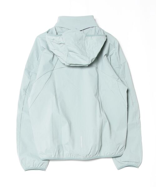adidas（アディダス）の「シティ テック ルーズフィット スイリク パッカブル ジャケット / アディダス adidas（ナイロンジャケット・メンズ・グリーン・XX-LARGE/3XL/LARGE/MEDIUM/SMALL/X-LARGE）」の7枚目の写真