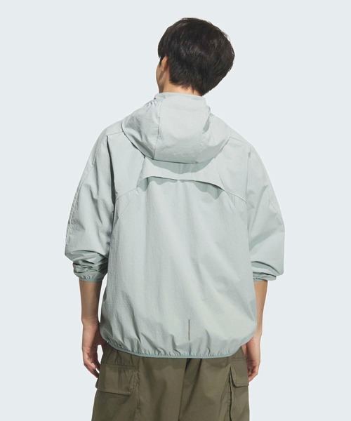 adidas（アディダス）の「シティ テック ルーズフィット スイリク パッカブル ジャケット / アディダス adidas（ナイロンジャケット・メンズ・グリーン・XX-LARGE/3XL/LARGE/MEDIUM/SMALL/X-LARGE）」の2枚目の写真