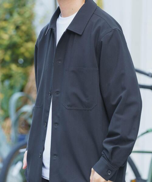 ITEMS URBANRESEARCH(アイテムズ アーバンリサーチ)の「『撥水/防汚/接触冷感』多機能ダブルポケットシャツジャケット(楽着シリーズ)(その他アウター・メンズ・チャコールグレー/ベージュ/ネイビー・MEDIUM/LARGE)」の20枚目の写真