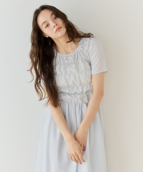 OLUN(オルン)の「front shirring onepiece/フロントシャーリングワンピース(ワンピース・レディース・ブラック/アイボリー/ライトブルー・FREE/SMALL)」の8枚目の写真