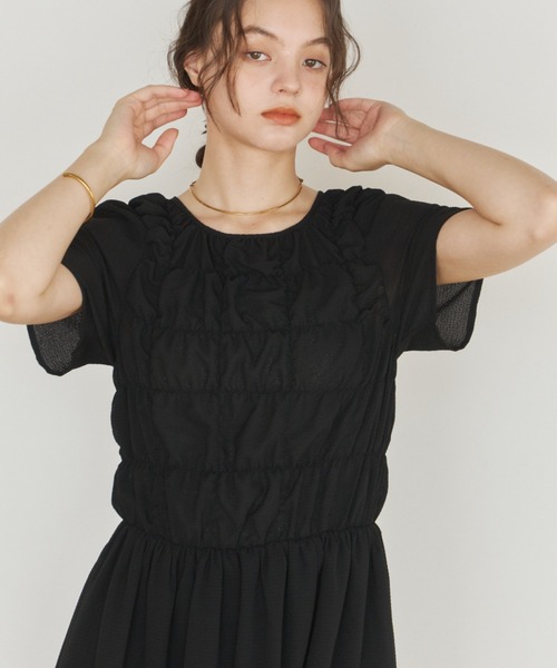 OLUN(オルン)の「front shirring onepiece/フロントシャーリングワンピース(ワンピース・レディース・ブラック/アイボリー/ライトブルー・FREE/SMALL)」の10枚目の写真