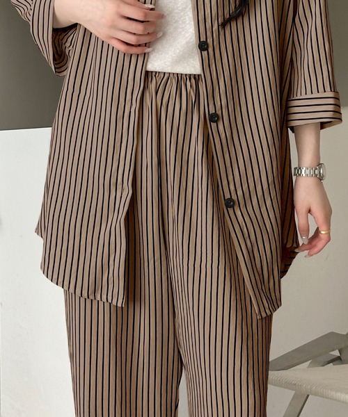 DAY CLOSET(デイ クローゼット)の「【セットアップ/こなれ見えワッシャー加工】7分袖 ストライプ柄 アシメラウンドヘム シャツ+ロングパンツ 上下2点セット レディース(ルームウェア/パジャマ・レディース・グレー/ブルー/ホワイト/ブラウン/ライトブルー・L/M/S)」の20枚目の写真