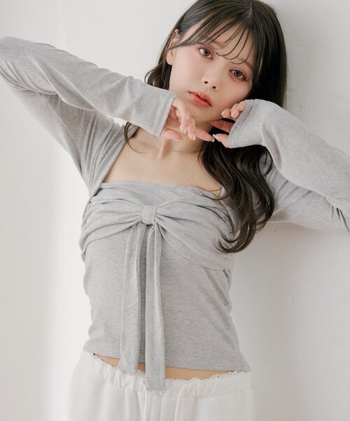 Chico(チコ)の「ボレロ風リボントップス(Tシャツ/カットソー・レディース・グレー/ピンク/アイボリー/ブラック・FREE)」の3枚目の写真