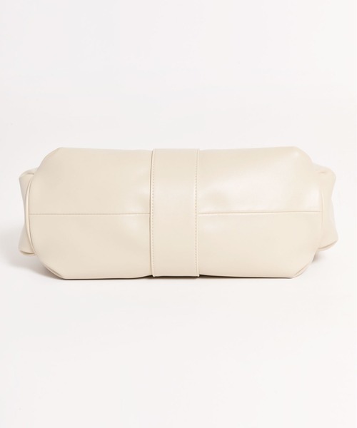 NOELA（ノエラ）の「モチーフ付き２ＷＡＹショルダーバッグ（ショルダーバッグ・レディース・ベージュ/モカ・フリー）」の5枚目の写真