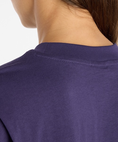 NEW BALANCE(ニューバランス)の「Athletics プレミアムチェストロゴ クロップショートスリーブTシャツ(Tシャツ/カットソー・レディース・サックスブルー/ダークパープル・SMALL/MEDIUM/LARGE/X-LARGE)」の11枚目の写真