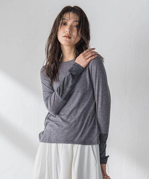 MAYSON GREY（メイソングレイ）の「2WAYラメカフスインナー≪洗濯機で洗える≫（Tシャツ/カットソー・レディース・チャコールグレー/オフホワイト・M）」の5枚目の写真