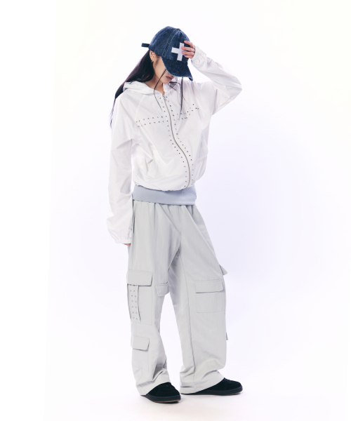 SETUP-EXE(セットアップイーエックスイー)の「STUDDED HOOD WINDBREAK / WHITE(ナイロンジャケット・レディース・その他・OS)」の4枚目の写真