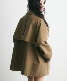 krahe（クレーエ）の「バックヨークオーバートレンチコート（トレンチコート）」