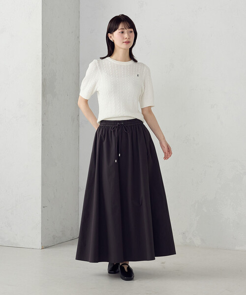 COMME CA ISM（コムサイズム）の「2WAYストレッチナイロンタフタ ギャザースカート（スカート・レディース・チャコール/アイボリー・LARGE/MEDIUM）」の7枚目の写真