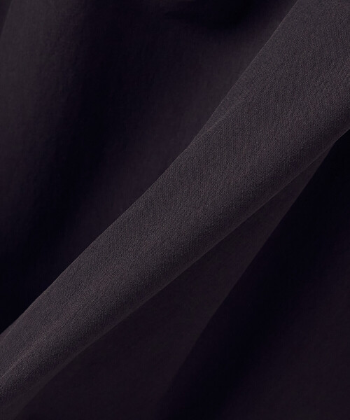 COMME CA ISM（コムサイズム）の「2WAYストレッチナイロンタフタ ギャザースカート（スカート・レディース・チャコール/アイボリー・LARGE/MEDIUM）」の17枚目の写真