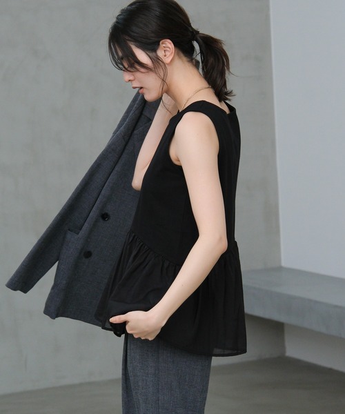 LAKOLE(ラコレ)の「アソート裾レイヤードノースリーブ / 660042(タンクトップ・レディース・ブラック/オフホワイト/その他9/ホワイト・FREE)」の4枚目の写真