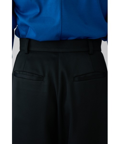 RIM.ARK(リムアーク)の「Hidden detail wide pants ヒドゥン ディテール ワイド パンツ(スラックス・レディース・ブラック/グリーン・38/36)」の11枚目の写真