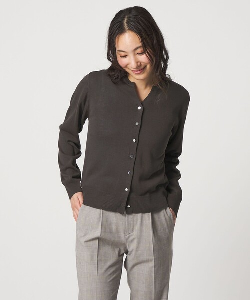 A DAY IN THE LIFE UNITED ARROWS（アデイインザライフユナイテッドアローズ）の「メタルボタン キーネックカーディガン ‐ウォッシャブル‐＜A DAY IN THE LIFE＞（カーディガン/ボレロ・レディース・ライトピンク/ダークグレー/その他1・FREE）」の7枚目の写真
