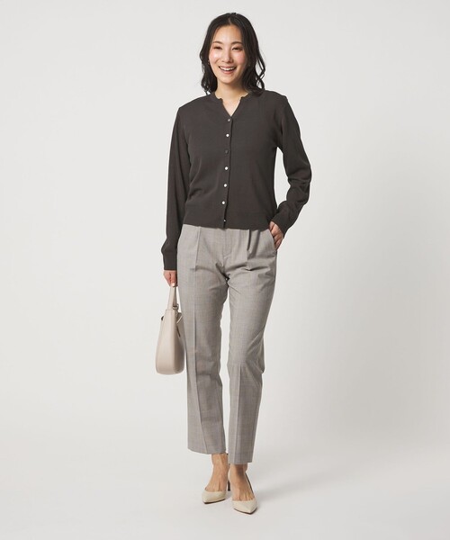 A DAY IN THE LIFE UNITED ARROWS（アデイインザライフユナイテッドアローズ）の「メタルボタン キーネックカーディガン ‐ウォッシャブル‐＜A DAY IN THE LIFE＞（カーディガン/ボレロ・レディース・ライトピンク/ダークグレー/その他1・FREE）」の6枚目の写真