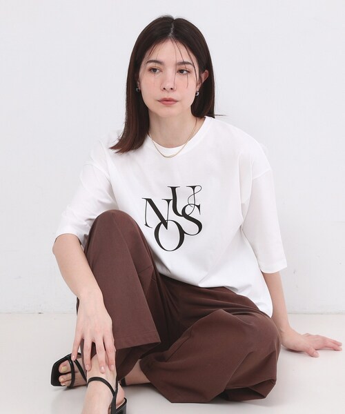 OPAQUE.CLIP(オペークドットクリップ)の「リラクシーロゴプリントTシャツ【洗濯機OK】(Tシャツ/カットソー・レディース・ナチュラル/ホワイト・38/40)」の4枚目の写真