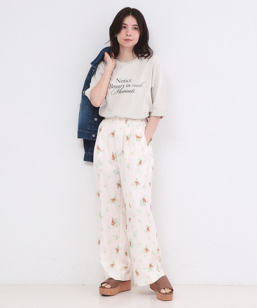 OPAQUE.CLIP(オペークドットクリップ)の「リラクシーロゴプリントTシャツ【洗濯機OK】(Tシャツ/カットソー・レディース・ナチュラル/ホワイト・38/40)」の8枚目の写真