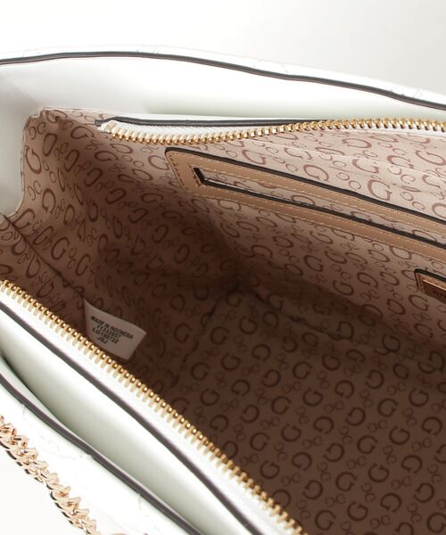 Guess(ゲス)の「RAMONA CARRYALL バッグ トートバッグ(トートバッグ・レディース・ブラック/ホワイト・ONE SIZE)」の14枚目の写真