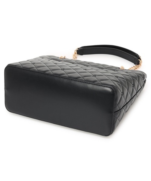Guess(ゲス)の「RAMONA CARRYALL バッグ トートバッグ(トートバッグ・レディース・ブラック/ホワイト・ONE SIZE)」の6枚目の写真