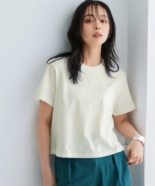 nissen(ニッセン)の「綿100%汗染みしにくいクロップド丈Tシャツ<大きいサイズ有>(Tシャツ/カットソー・レディース・ブラック/ネイビー/グレー系/杢グレー/オフホワイト・L/M/S/3L/LL)」の2枚目の写真
