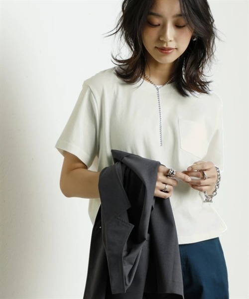 nissen(ニッセン)の「綿100%汗染みしにくいクロップド丈Tシャツ<大きいサイズ有>(Tシャツ/カットソー・レディース・ブラック/ネイビー/グレー系/杢グレー/オフホワイト・L/M/S/3L/LL)」の10枚目の写真