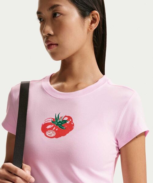 NIKE(ナイキ)の「ナイキ スポーツウェア チル ニット ウィメンズ スリム モッドクロップド Tシャツ / Nike Sportswear Chill Knit Women's Slim Mod-Cropped T-Shirt IO3532-663 Pink Foam(Tシャツ/カットソー・レディース・ピンク・S/L/XS/XL/M)」の3枚目の写真
